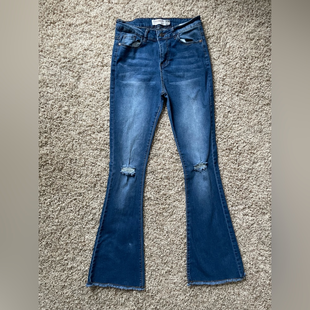 NWOT Celebrity Ace flare jeans